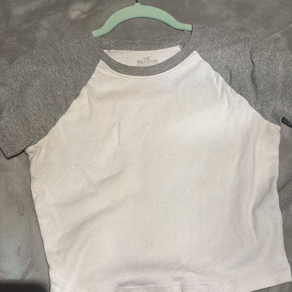 Hollister Gray and White Crop Top